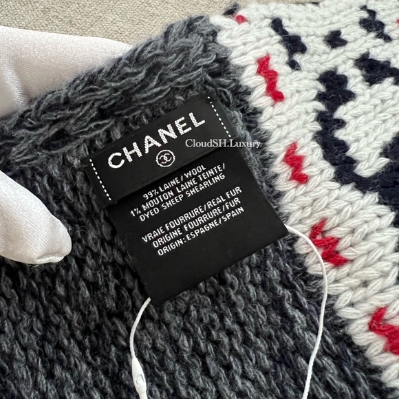 Auth BN Chanel CC Logo Blue Wool Knit Scarf/ Muffler - Picture 8 of 9